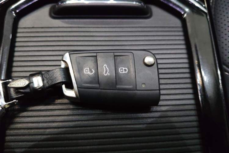 Used Volkswagen Passat 2025 Premium Version 380TSI Dragon Edition
