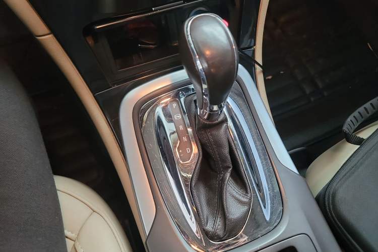 Used Buick Regal 2015 2.0L Elite Fashion Edition
