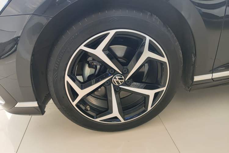 Used Volkswagen Magotan 2023 2 Million Units Commemorative Edition 330TSI DSG Luxury Version
