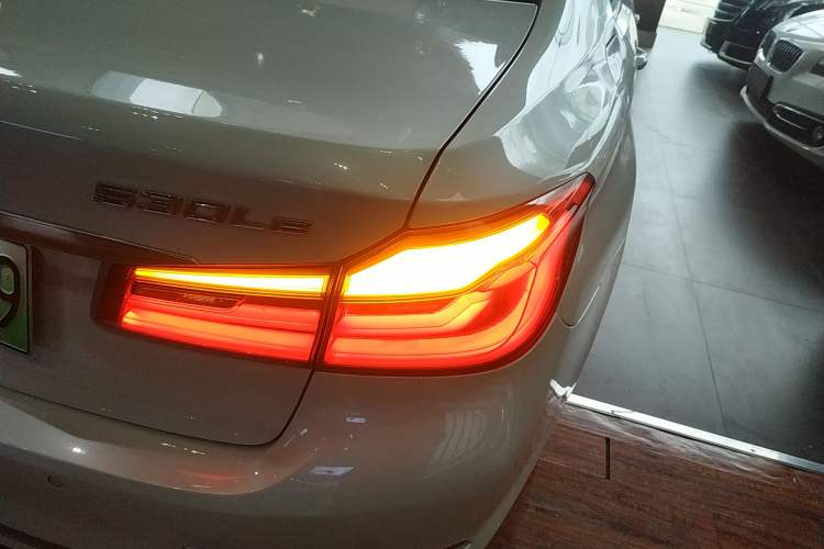 Used BMW 5 Series New Energy 2020 Mileage Upgrade Version 530Le Luxury Package
