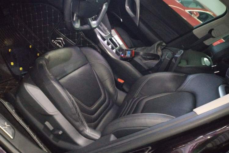 Used  5 2015 1.6T Elegant Edition THP160
