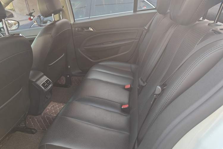 Used Peugeot 408 2018 Revised 350THP Automatic Luxury Edition
