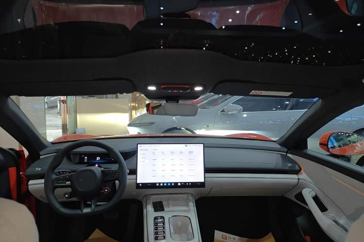 Used  SU7 2024 Rear-Drive Ultra-Long Range Advanced Pro-Level Intelligent Driving Version