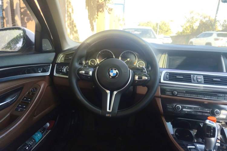 Used BMW 5 Series 2014 520Li Elegant Model