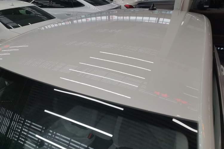 Used Volkswagen Tharu 
