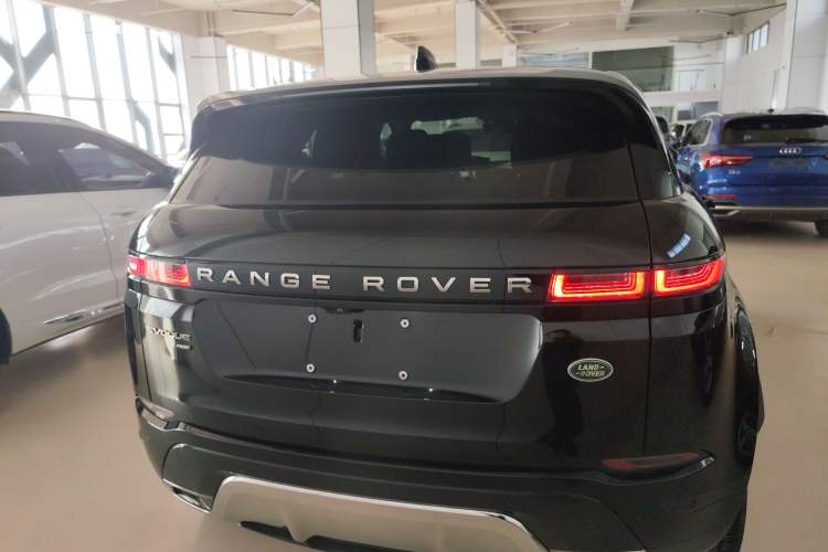 Used Land Rover Range Rover Evoque 2021 Range Rover Velar L 249PS R-Dynamic First Edition