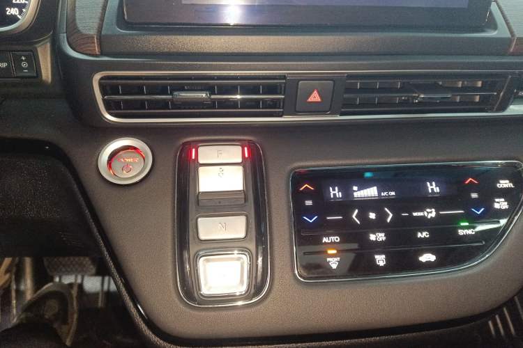 Used Honda Odyssey 2024 2.0L eHEV Sharp·Luxury Edition
