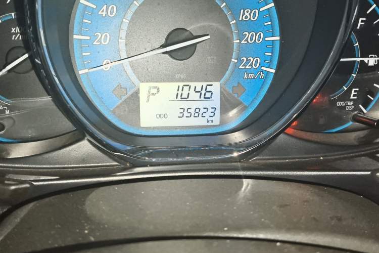 Used Toyota YARiS L 2015 1.5E Automatic Charm Edition
