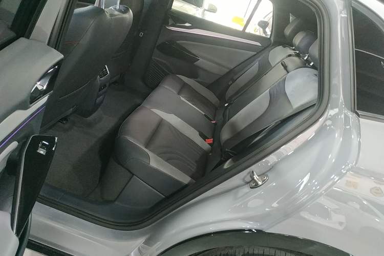 Used Volkswagen ID.4 CROZZ 2021 High-Performance PRIME Early-Bird Edition
