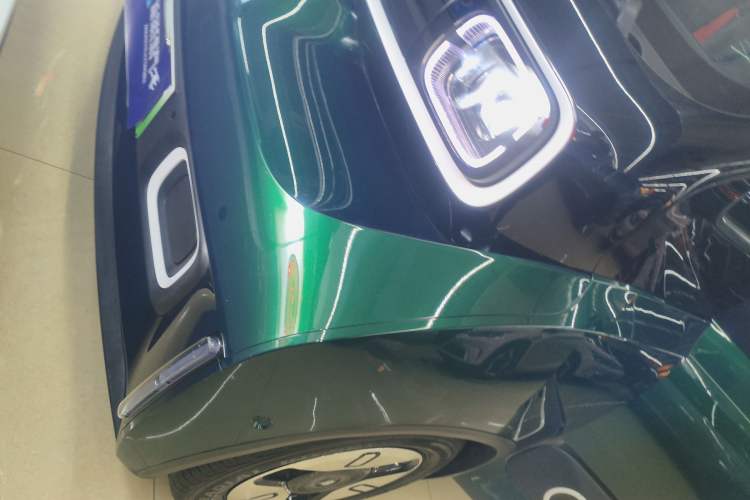 Used Baojun KiWi EV 2021 Artist Model Lithium Iron Phosphate