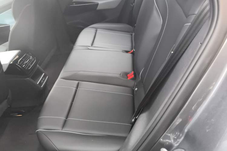 Used Volkswagen ID.4 X 2025 Updated Version Smart Edition Pure Long-Range Version
