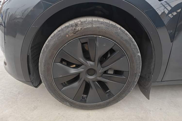 Used Tesla Model Y 2024 Rear-Wheel-Drive Version
