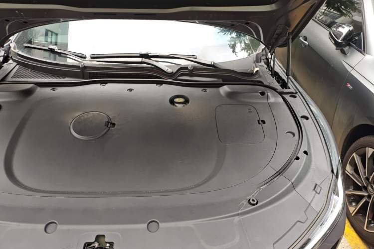 Used  A07 2025 All-Electric "True Fragrance" Edition 710-Mile Long-Range Version