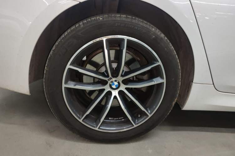 Used BMW 5 Series 2022 Second Facelift 525Li M Sport Package
