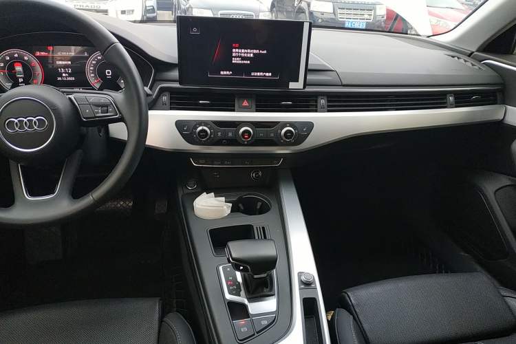 Used Audi A4L 2022 40 TFSI Fashion Dynamic Model
