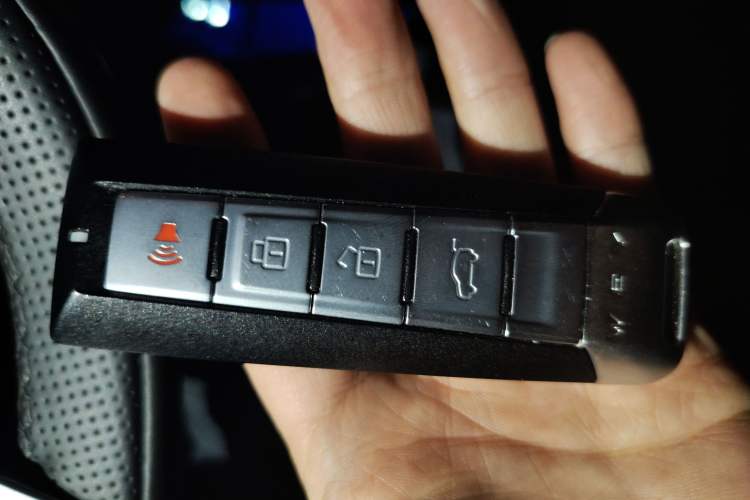 Used Wey VV5 2021 1.5T Two-Wheel Drive Smart Pioneer
