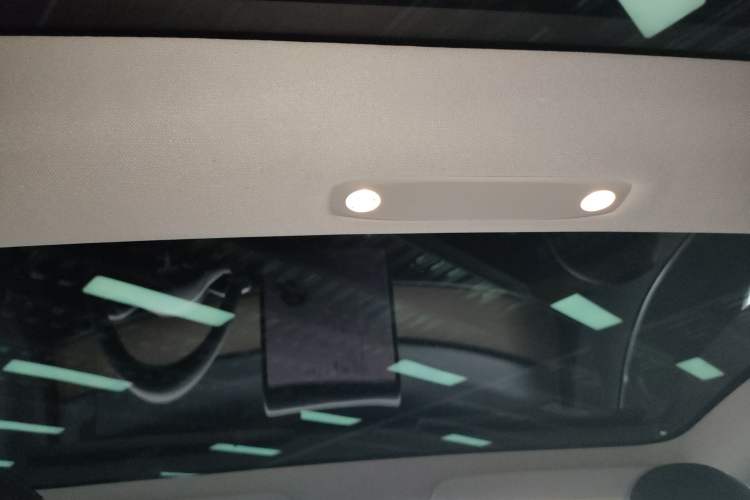 Used Tesla Model 3 2019 Standard Range Rear-Drive Upgraded Version
