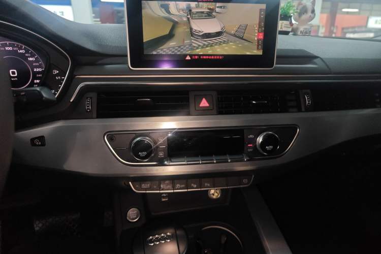 Used Audi A4L 2018 30th Anniversary Edition 40 TFSI Fashion Model