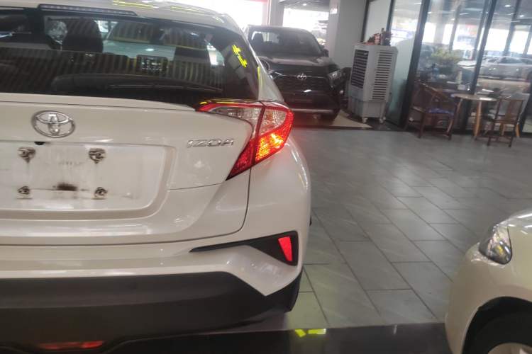 Used Toyota IZOA 2020 2.0L Yi Xiang CARE
