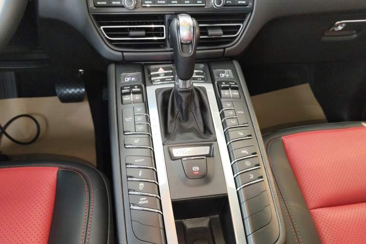 Used Porsche Macan 2018 Macan 2.0T