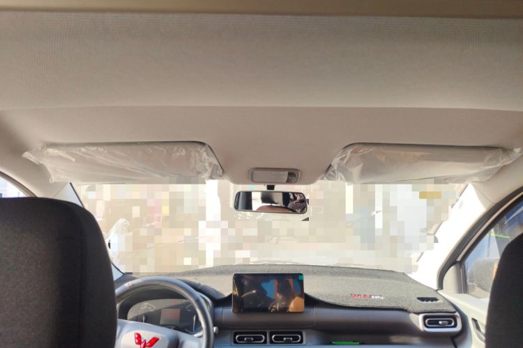 Used Wuling Hongguang New Energy 2025 Extended-Range Hybrid 50 km Standard Version
