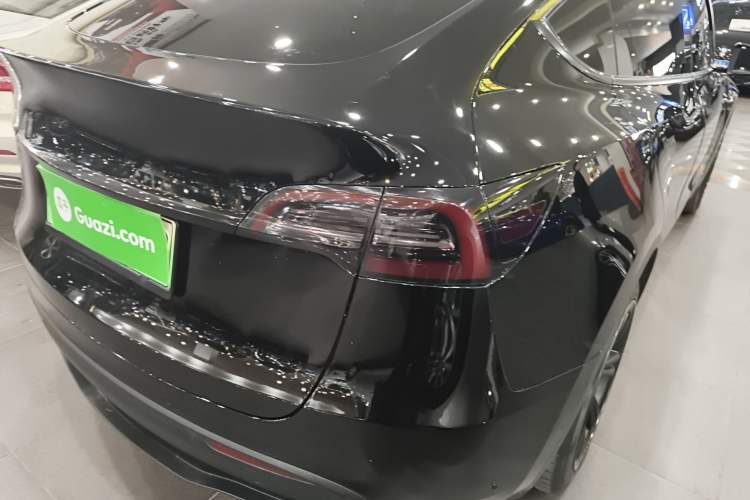 Used Tesla Model Y 2021 Standard Range Rear-Wheel Drive Version
