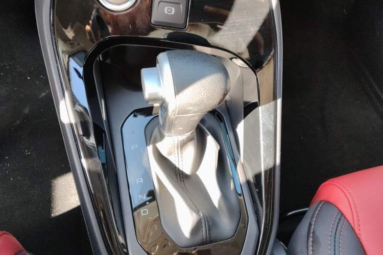 Used Haval H2s 2018 Red-Label 1.5T Dual-Clutch Fashion Edition