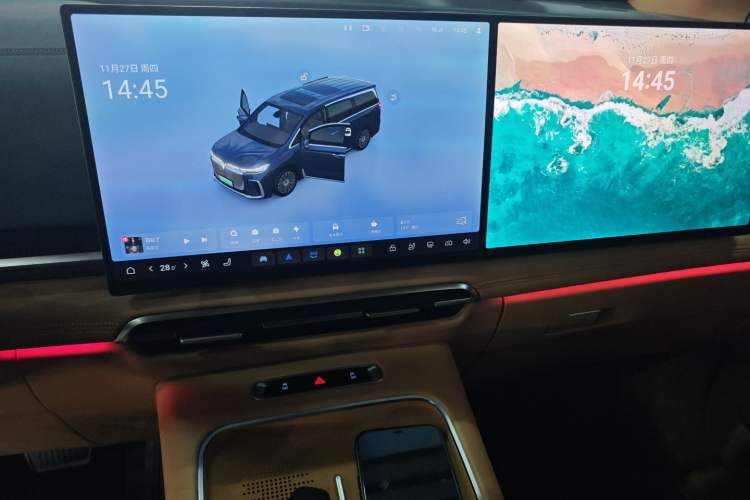 Used VOYAH Dream 2025 PHEV Four-Wheel Drive Prestige Kunpeng Edition
