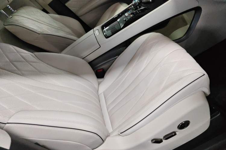 Used Denza D9 2024 PIONEER Four-Seat Pioneer Edition