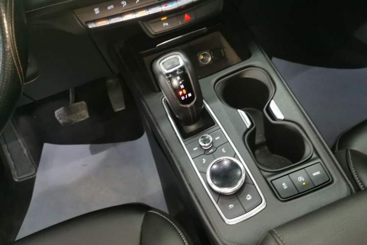 Used Cadillac XT4 2018 28T Two-Wheel Drive Tech Version
