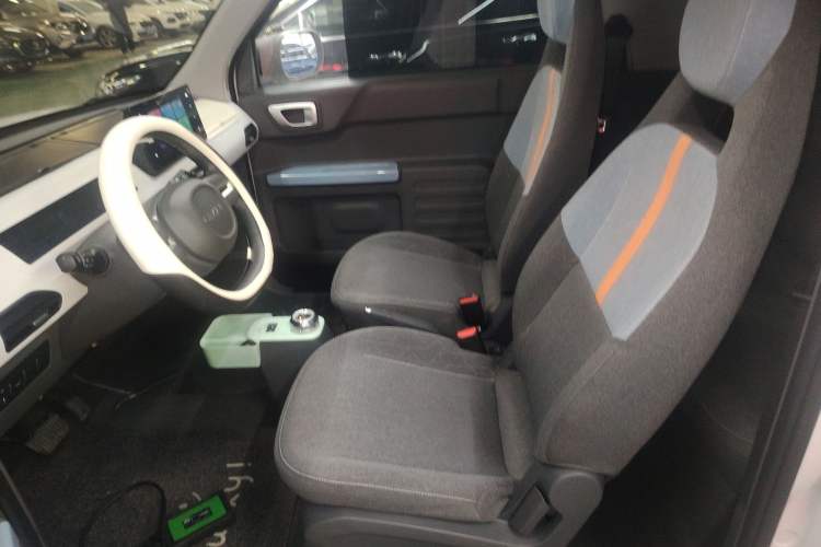 Used Geely Galaxy Panda 2023 Panda Mini 200km Endurance Bear
