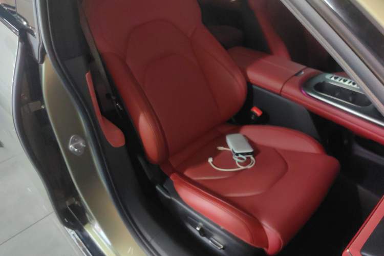 Used  SU7 2024 Four-Wheel Drive Ultra-Long Range Advanced Intelligent Driving Max Edition
