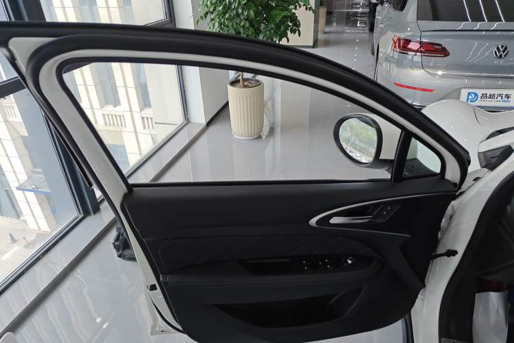 Used ORA Good Cat 2021 400km Standard Range Venus Edition Lithium-Ion Battery
