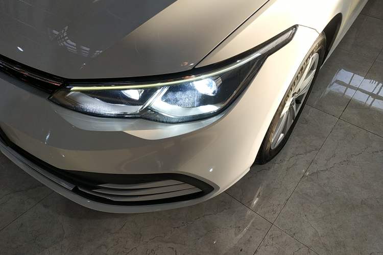 Used Volkswagen Golf 2023 200TSI DSG