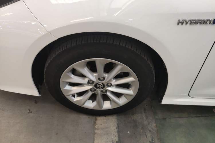 Used Toyota Corolla 2021 Dual-Motor 1.8L E-CVT Elite Edition
