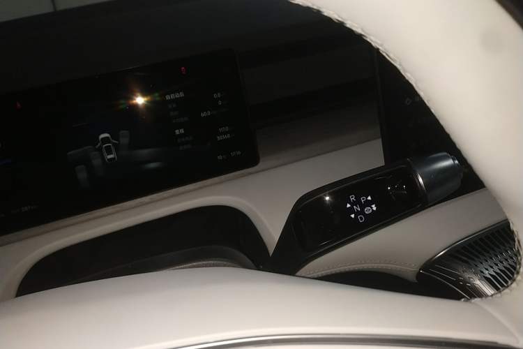 Used XPeng X9 2024 640 All-Wheel Drive High-Performance Max