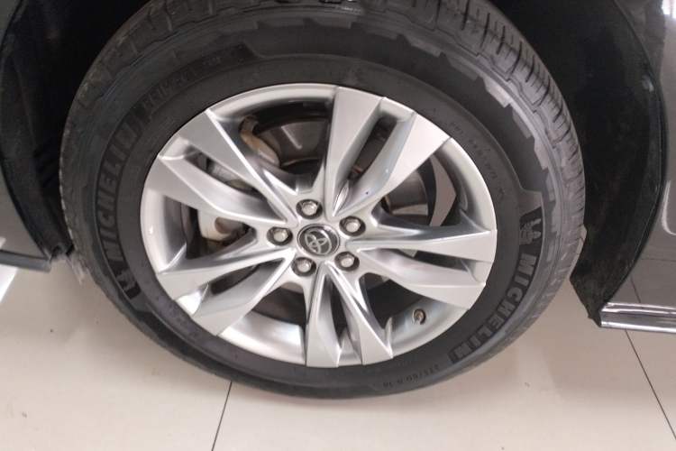 Used Toyota Sienna 2021 2.5L Hybrid Ultimate Edition