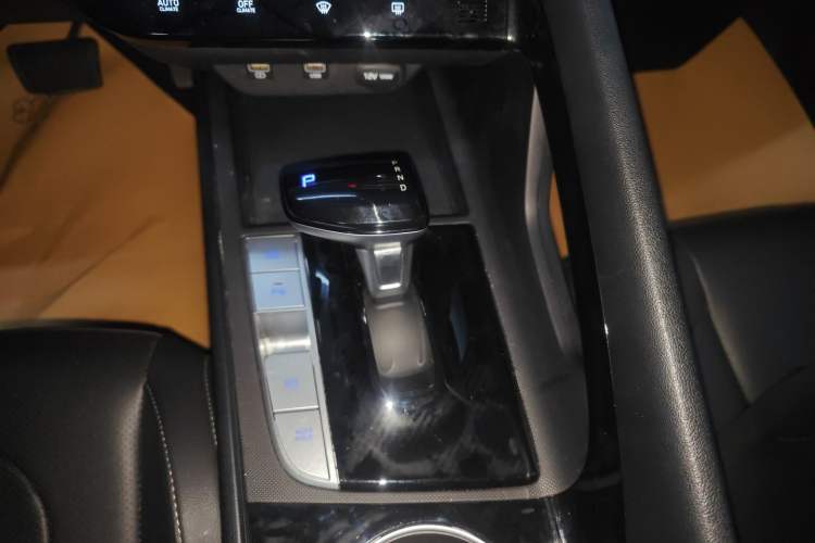 Used Hyundai Elantra 2022 1.5L CVT GLX Elite Edition
