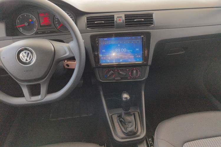 Used Volkswagen Santana 2016 1.6L Automatic Fashion Edition
