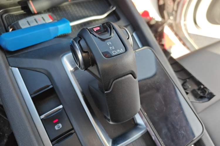 Used Great Wall Poer 2023 2.0T Commercial Version Automatic Diesel 4x4 Elite Long-Box GW4D20M
