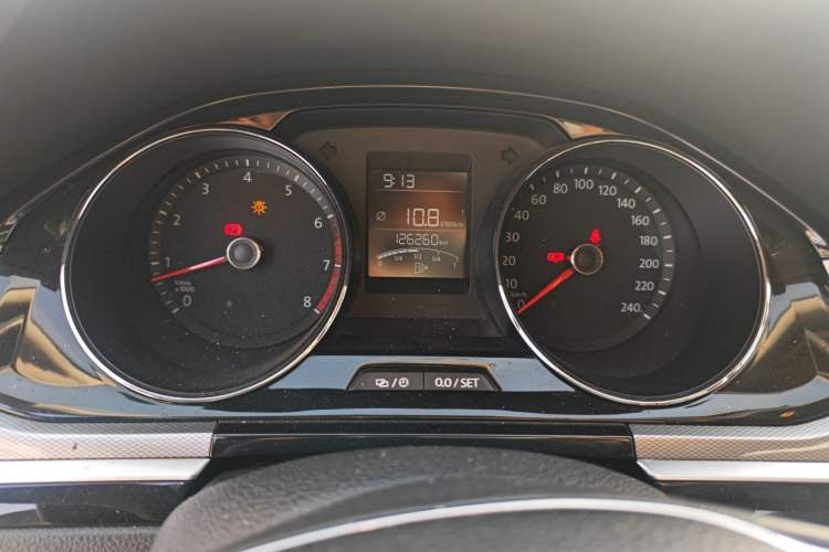 Used Volkswagen Bora 2016 1.6L manual Comfort trim level
