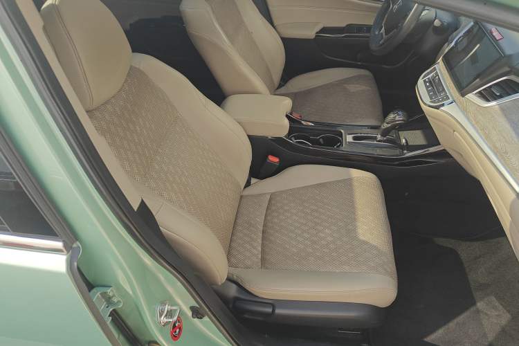 Used Honda Jade 2017 210TURBO CVT Fashion Edition 5-seater
