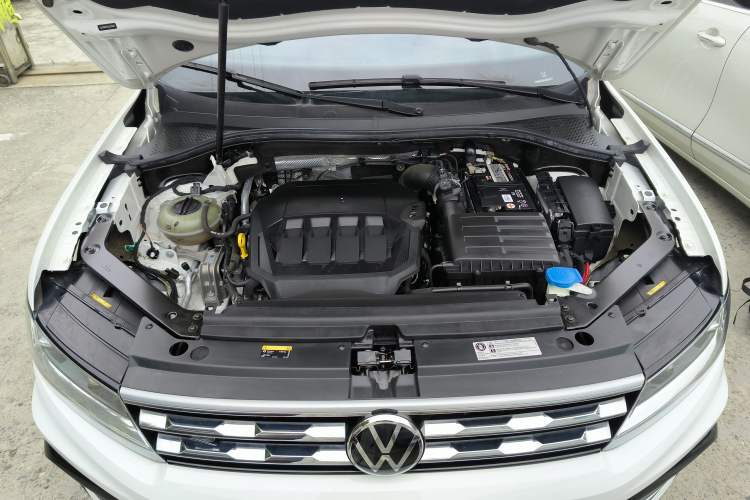 Used Volkswagen Tiguan L 2021 330TSI Automatic Two-Wheel Drive R-Line Enhanced Edition
