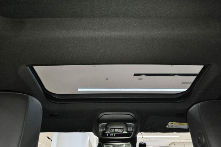 Used Cadillac CT5 2024 28T Luxury Pro Trim
