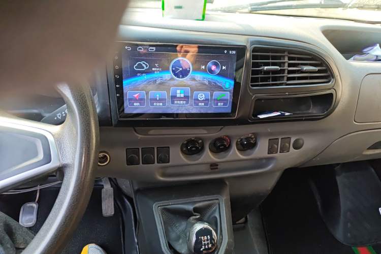 Used JMC Transit 2019 2.8T Commercial Version Short Wheelbase Mid-Roof 6-Seater China VI JX493
