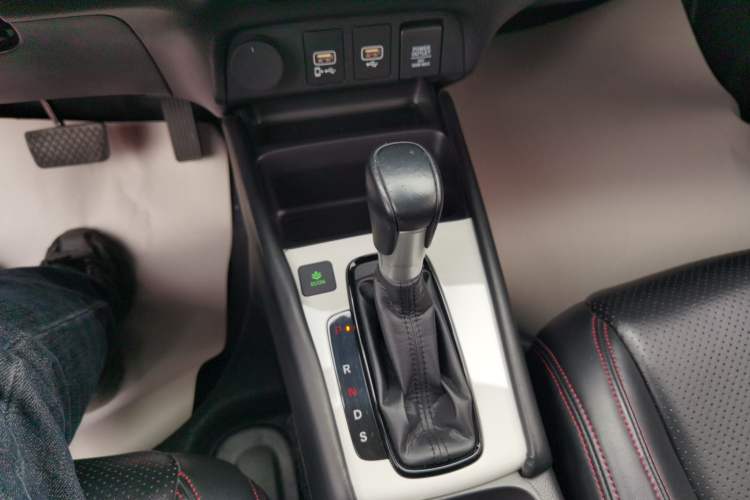 Used Honda LIFE 2021 1.5L CVT CRO-SS Fun Edition