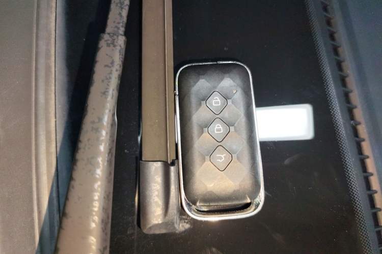 Used Wuling Xingguang 2024 Co-Creation Edition 510 Advanced Model
