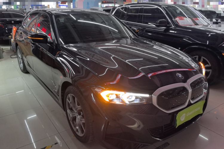 Used BMW i3 2024 eDrive 35 L
