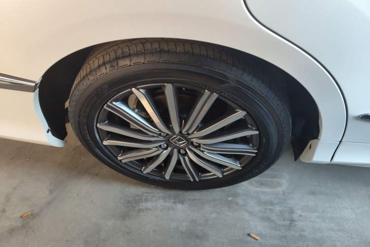 Used Honda Elysion 2022 2.0L eHEV Luxury First Edition
