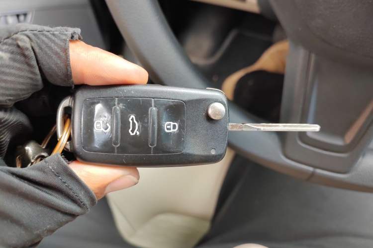 Used Skoda Rapid 2015 1.6L Automatic Smart Selection Model
